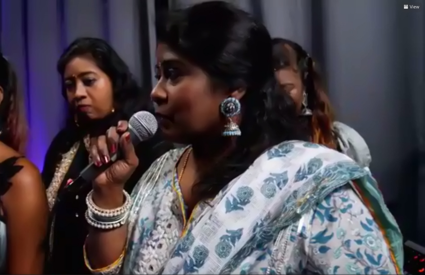 World Record for singing 143 Love songs for  14 hours in aid of domestic animals care & welfare