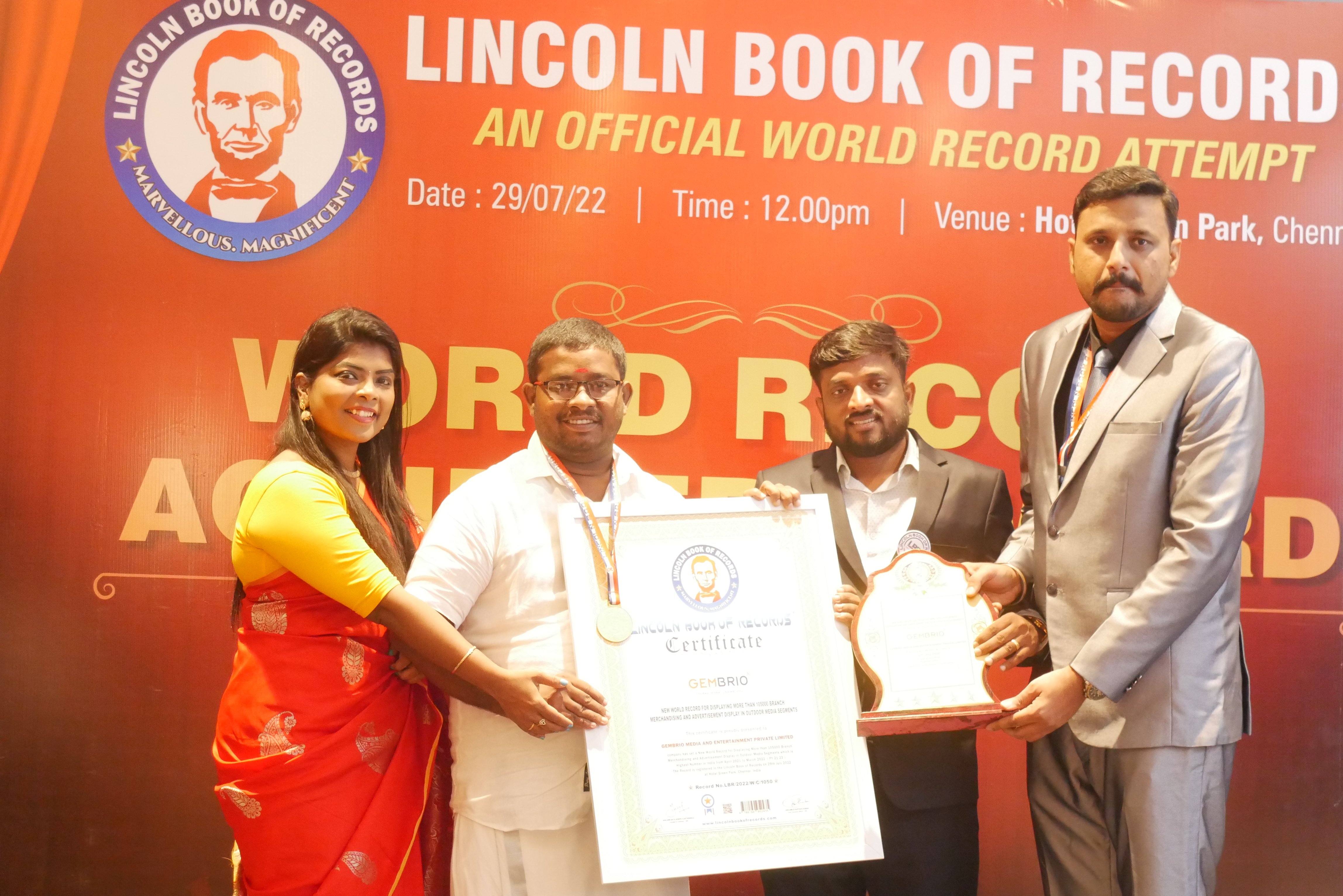 New World Record for Displaying More than 105000 Branch  Merchandising and Advertisement Display in Outdoor Media Segments